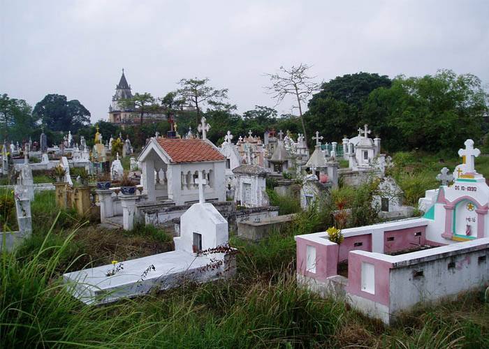 Dich-vu-tang-le-o-huyen-Tien-lang